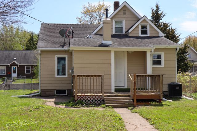 1021 Minnehaha Avenue E, Saint Paul, MN 55106