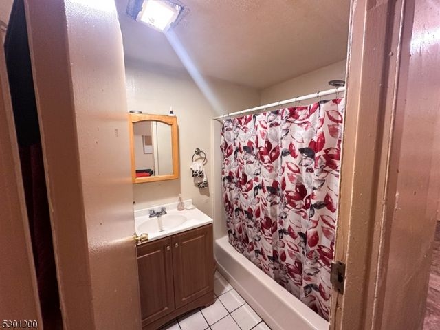 113 Lawrence St, Paterson City, NJ 07501