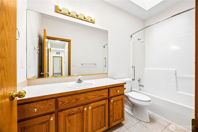 5004 207th Street Ct E, Spanaway, WA 98387
