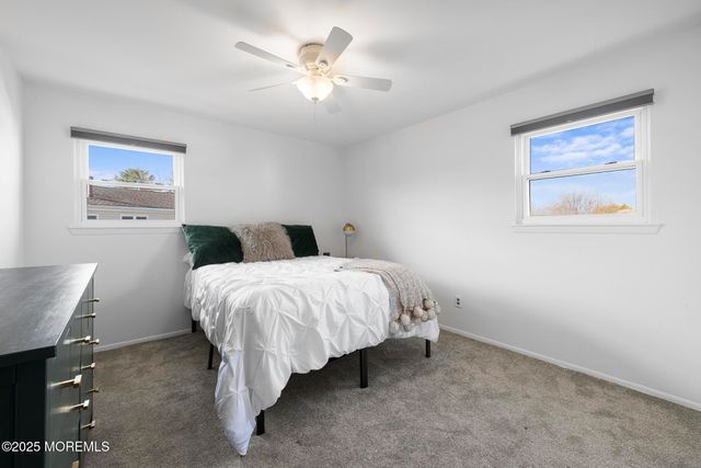 16 Galway Drive, Hazlet, NJ 07730