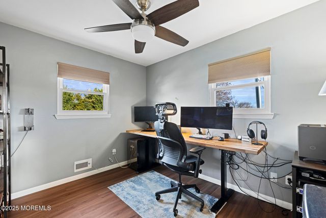 16 Galway Drive, Hazlet, NJ 07730