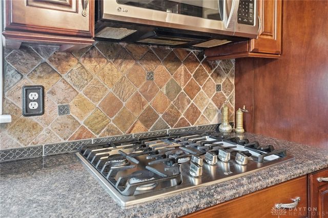 557 Hathaway Road, Oakwood, OH 45419
