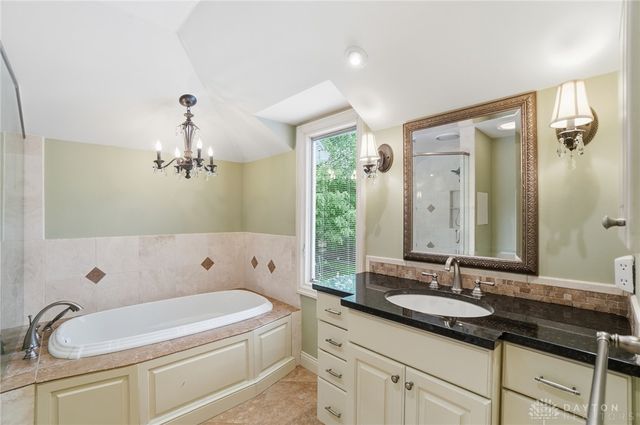 557 Hathaway Road, Oakwood, OH 45419