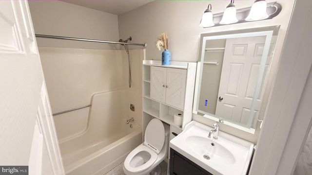 304 ALBANY ST, Fredericksburg, VA 22407