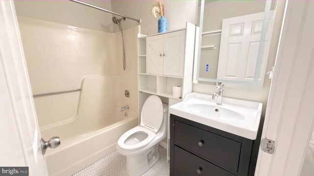 304 ALBANY ST, Fredericksburg, VA 22407