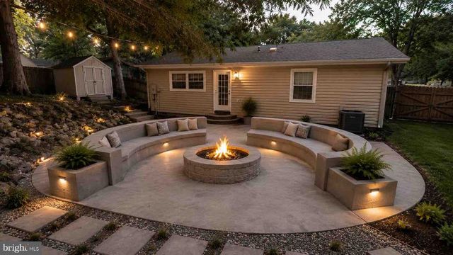 304 ALBANY ST, Fredericksburg, VA 22407