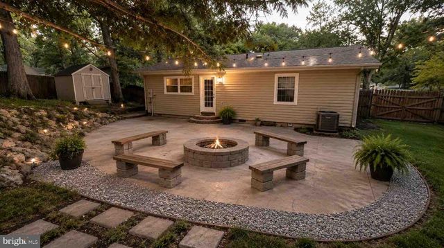 304 ALBANY ST, Fredericksburg, VA 22407