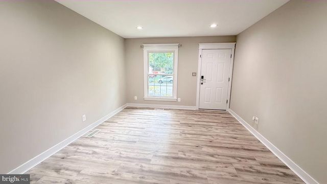 304 ALBANY ST, Fredericksburg, VA 22407