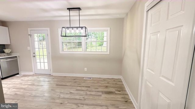 304 ALBANY ST, Fredericksburg, VA 22407