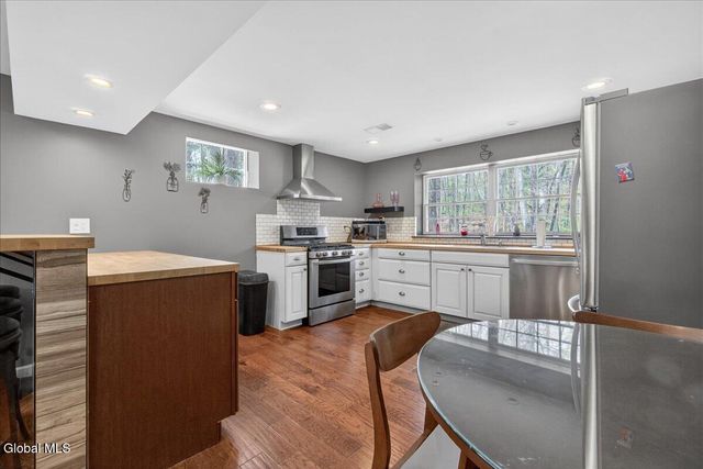 652 Bruno Road, Clifton Park, NY 12065