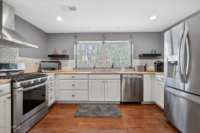 652 Bruno Road, Clifton Park, NY 12065