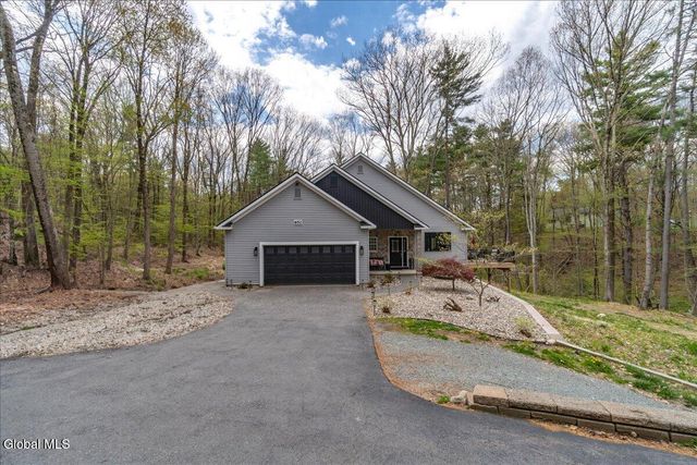 652 Bruno Road, Clifton Park, NY 12065