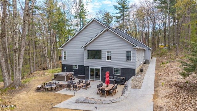 652 Bruno Road, Clifton Park, NY 12065