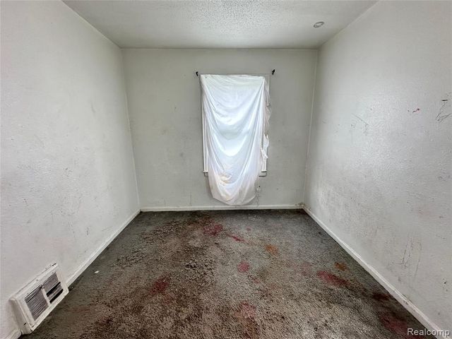 8084 Artesian Street, Detroit, MI 48228