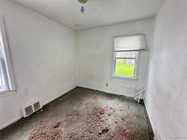 8084 Artesian Street, Detroit, MI 48228