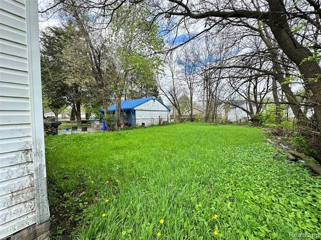 8084 Artesian Street, Detroit, MI 48228