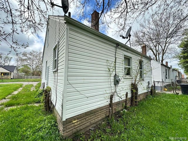 8084 Artesian Street, Detroit, MI 48228