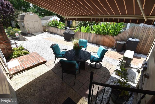 438 W BROAD ST, Burlington, NJ 08016