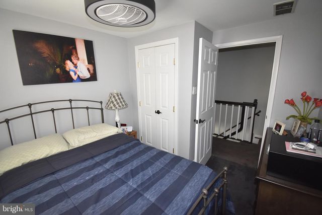 438 W BROAD ST, Burlington, NJ 08016