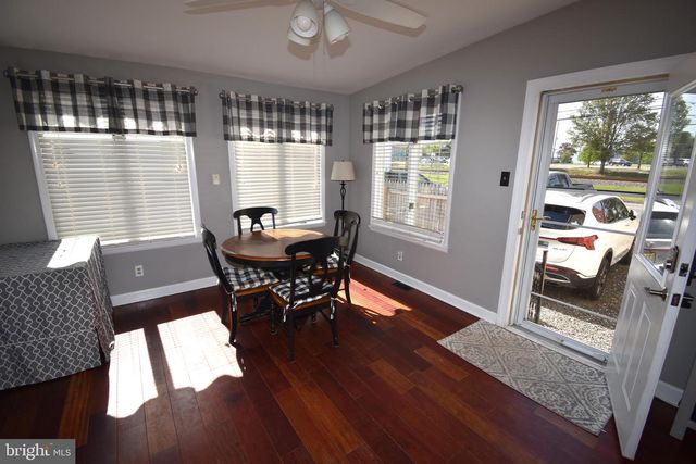 438 W BROAD ST, Burlington, NJ 08016