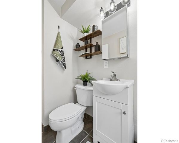 271 N Grant Street 202, Denver, CO 80203