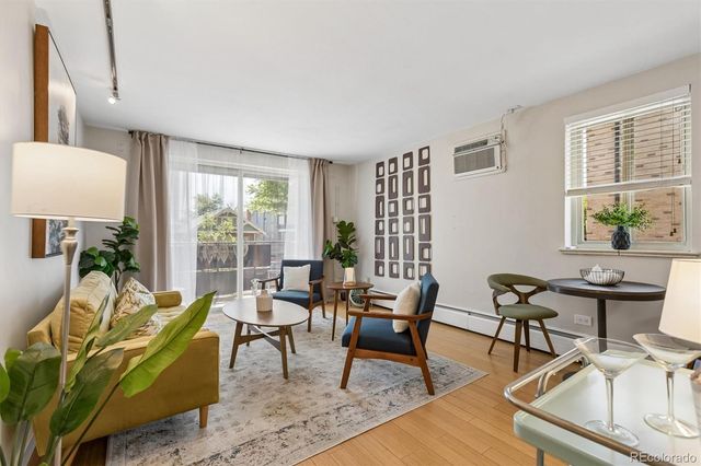 271 N Grant Street 202, Denver, CO 80203