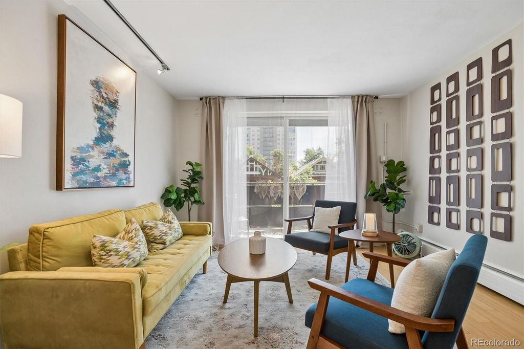 271 N Grant Street 202, Denver, CO 80203
