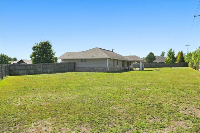 6101 SW Thorney Cove, Bentonville, AR 72712