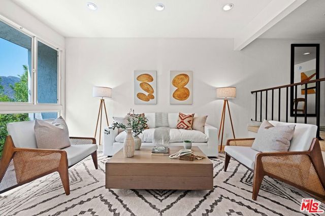 17085 Palisades Circle, Pacific Palisades, CA 90272