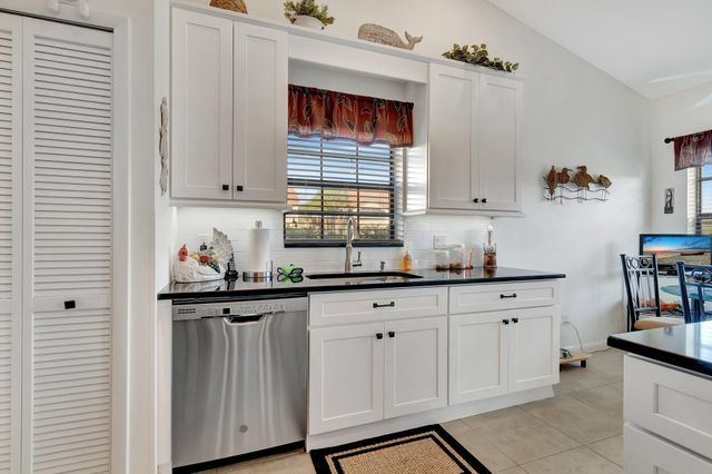 8308 Waterline Drive 102, Boynton Beach, FL 33472