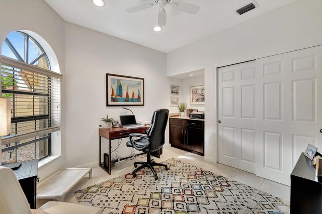 8308 Waterline Drive 102, Boynton Beach, FL 33472