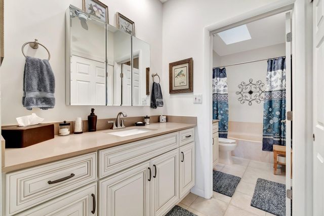 8308 Waterline Drive 102, Boynton Beach, FL 33472