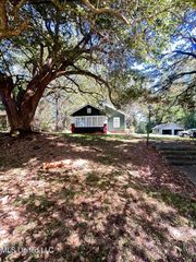 505 S Magnolia Street, Summit, MS 39666