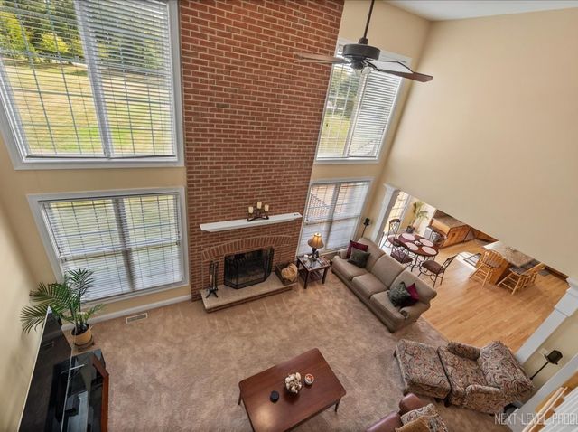 7N919 Cloverfield Road, St. Charles, IL 60175