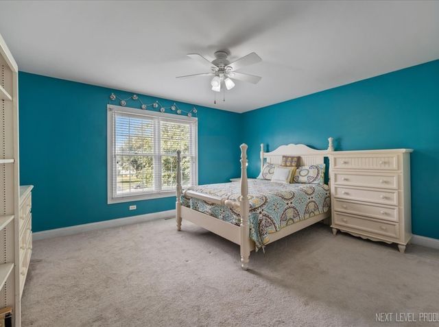 7N919 Cloverfield Road, St. Charles, IL 60175