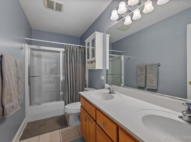 7N919 Cloverfield Road, St. Charles, IL 60175