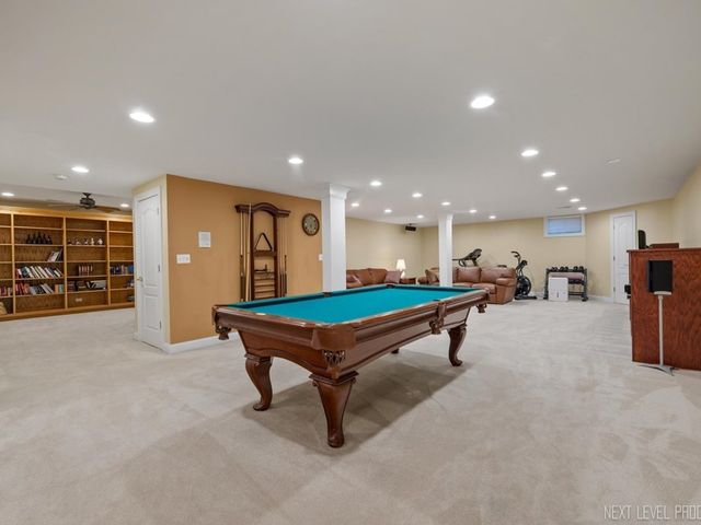 7N919 Cloverfield Road, St. Charles, IL 60175