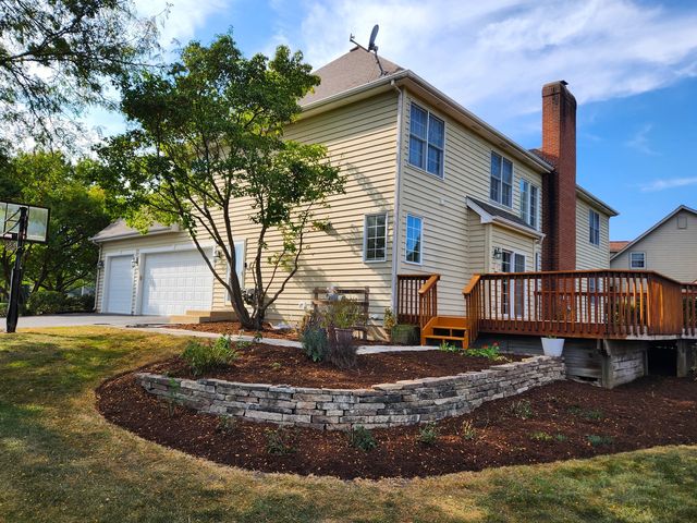 7N919 Cloverfield Road, St. Charles, IL 60175