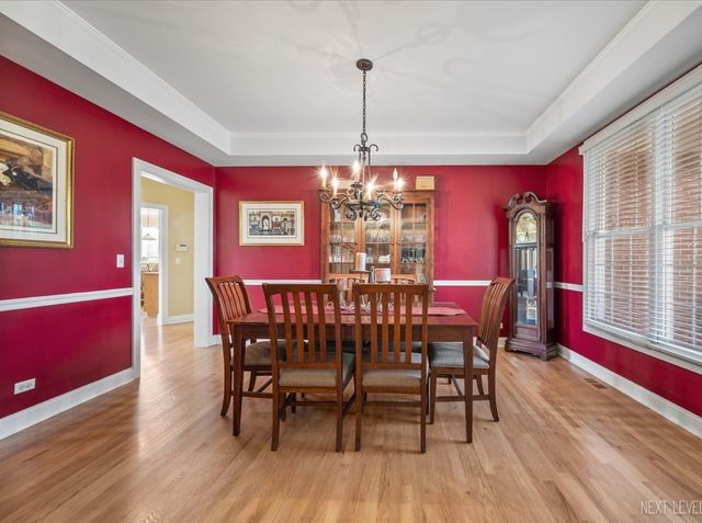 7N919 Cloverfield Road, St. Charles, IL 60175