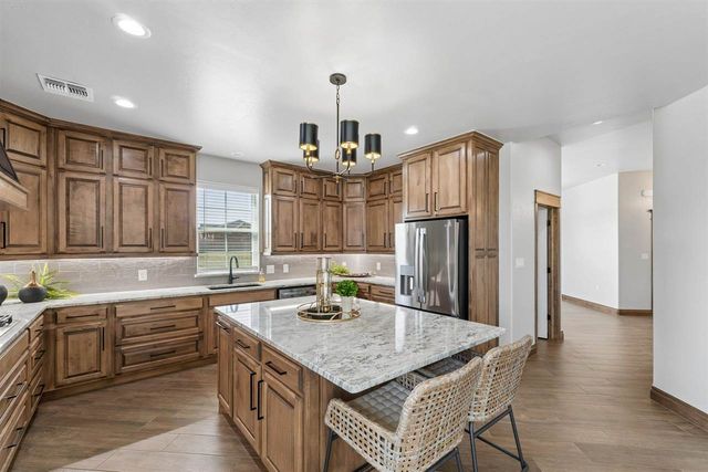 1113 NW St James Place, Lawton, OK 73505