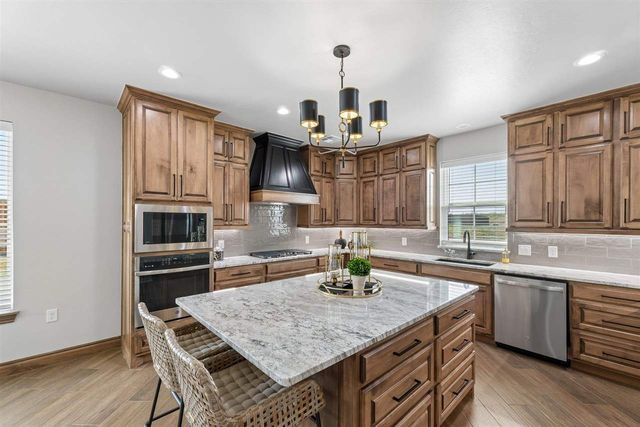 1113 NW St James Place, Lawton, OK 73505