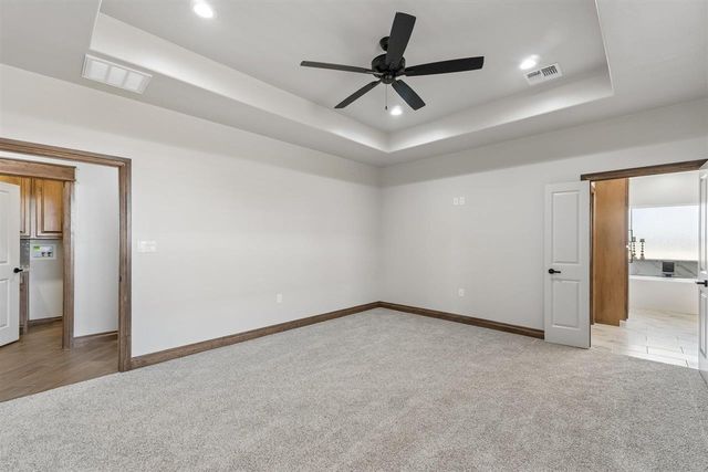 1113 NW St James Place, Lawton, OK 73505