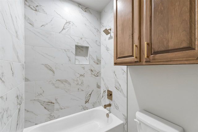 1113 NW St James Place, Lawton, OK 73505