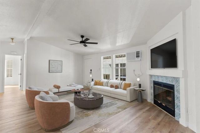 9080 Bloomfield 31, Cypress, CA 90630