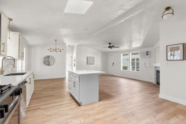 9080 Bloomfield 31, Cypress, CA 90630