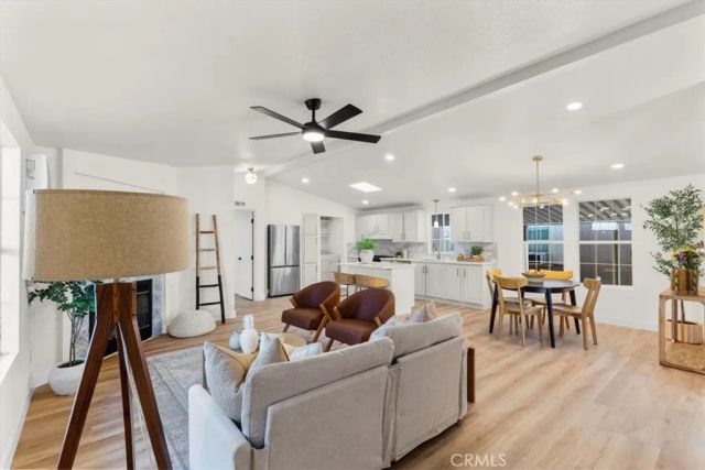 9080 Bloomfield 31, Cypress, CA 90630