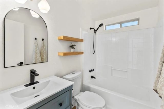 9080 Bloomfield 31, Cypress, CA 90630