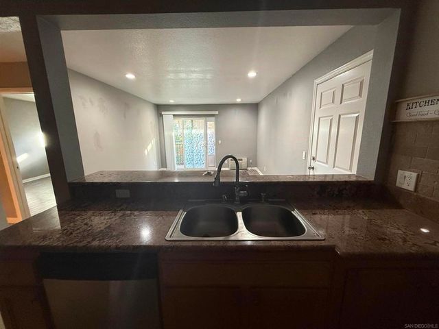 9860 Dale Ave B9, Spring Valley, CA 91977