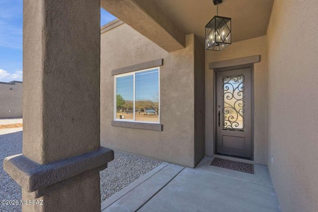 91 Circulo Penjamo, Rio Rico, AZ 85648