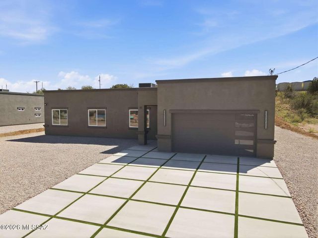 91 Circulo Penjamo, Rio Rico, AZ 85648